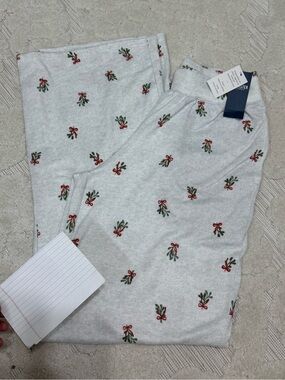 NWT Hollister sleep Christmas wide leg pants, XS Long
